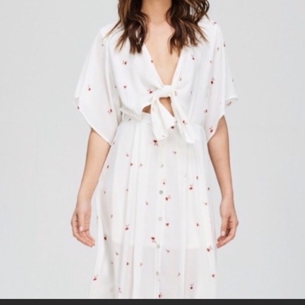 Beautiful Floral tie front dress